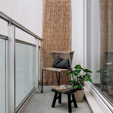 Apartment Amba - 2 Bedrooms In Bica Lissabon