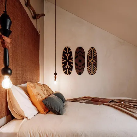 Amba - 2 Bedrooms In Bica * ליסבון